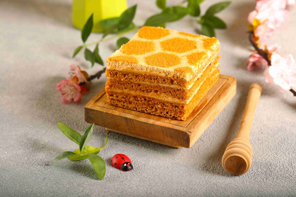 Why Is Honey Cake Dubai Loved By Everyone?